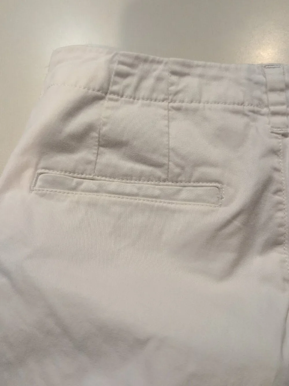 Lee Pants Women's Sz 10 M White Shorts Chino Solid Pocketed - Picture 8 of 11
